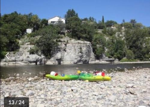 Ruoms Petite Maison 3* centre-village