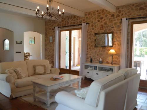 Rural villa in Lorgues with a private pool
