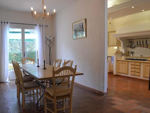 Rural villa in Lorgues with a private pool