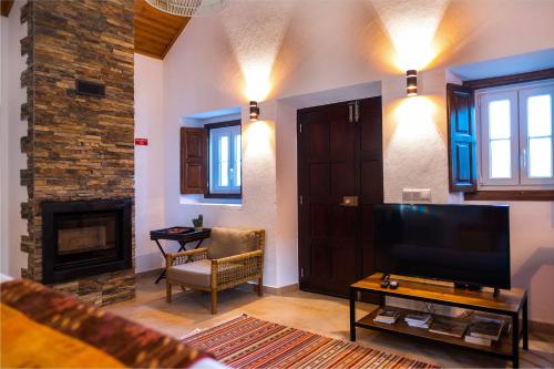 Rustic Adorable House in Old Village