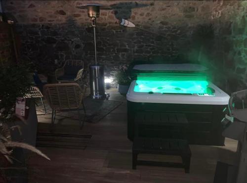 Saint Malo - Jolie Maison avec Jacuzzi 150m gare