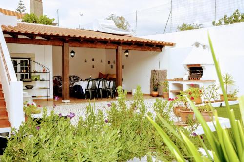 Santiago Residence Guest House