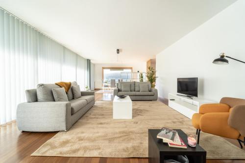 Santo Amaro - V3 privada com piscina, localizada junto ao Golf - Ponte de Lima