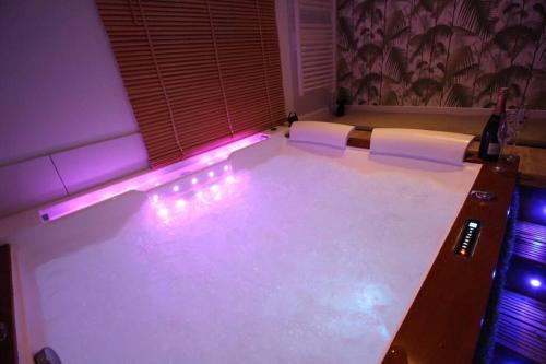 Sauna et jacuzzi - Les mille et une nuits - 2km mer