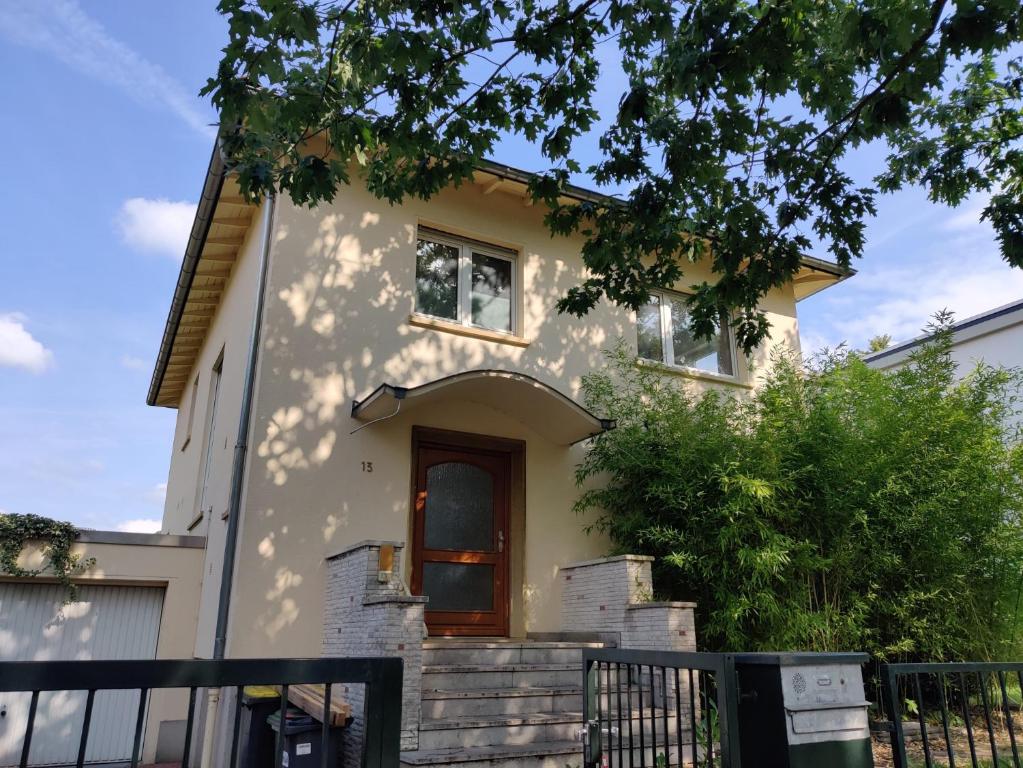 Schaefer Apartments - Haus Bischof Bischofsheimer Weg 13, 63075 Rote Warte