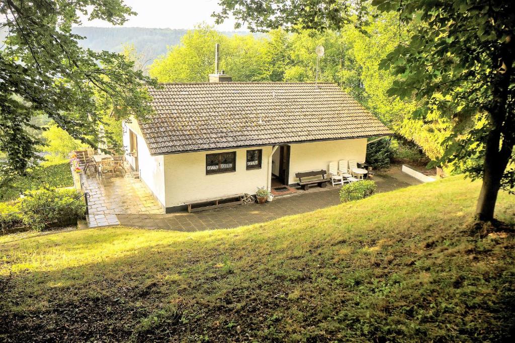 Schöne Aussicht am Eifelsteig Dorfstraße 2, 52156 Montjoie