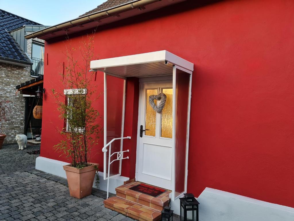 Maison de vacances Schönste Lage am Rhein, behagliches Haus mit Kamin. 145 Lülsdorfer Straße 51143 Cologne