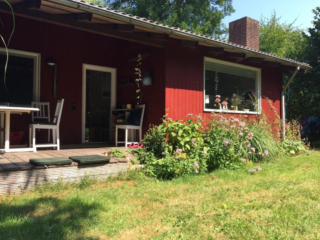 Maison de vacances Schwedenhaeuschen-am-See-einfach-Lagom Dorfstraße 16c 24358 Bistensee
