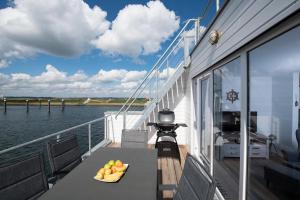 Schwimmendes Haus Bente