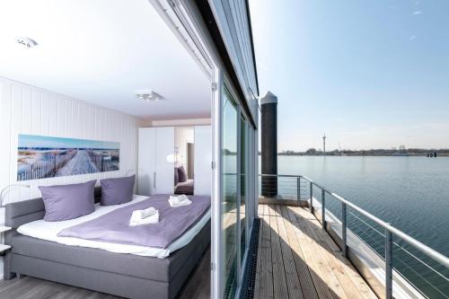 Schwimmendes Haus - Haus im Meer