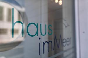 Schwimmendes Haus - Haus im Meer