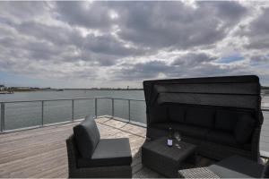 Schwimmendes Haus Hausboot