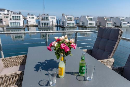 Schwimmendes Haus Sea Lounge