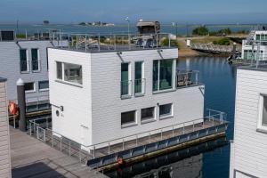 Schwimmendes Haus Sea Lounge