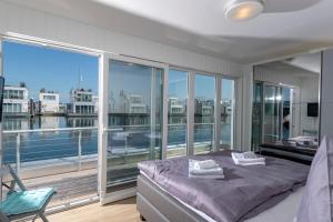 Schwimmendes Haus Sea Lounge