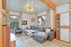 Seepark Kirchheim Ferienhaus bei Nina mit Sauna