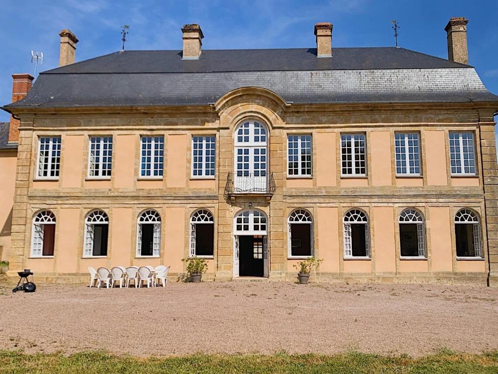 Maison de vacances Séjour en famille ou entre amis dans le Vézelien 2 Rue de l'Église 89200 Domecy-sur-le-Vault