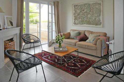 Semi-detached house, Carnac