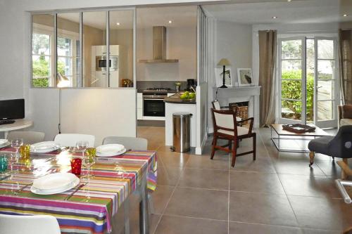Semi-detached house, Carnac