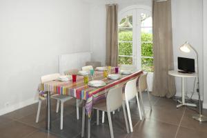 Semi-detached house, Carnac