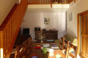 Semi-detached house, Lacoste