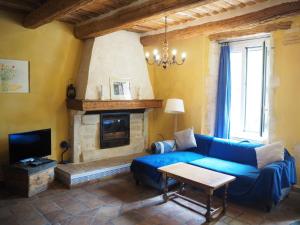 Semi-detached house, Noves