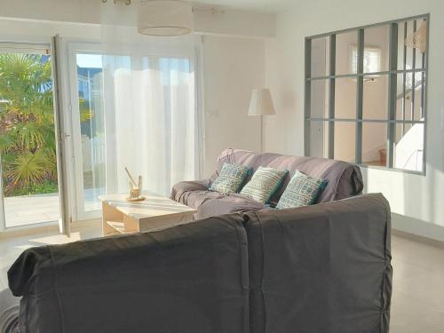 Semi-detached house, Port-Louis