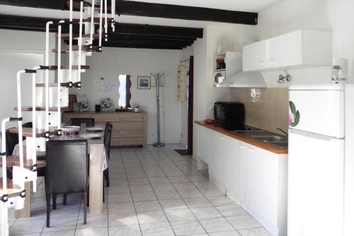 Semi-detached house, Vattetot-sur-Mer