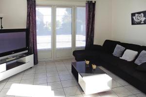 Semi-detached house, Vattetot-sur-Mer
