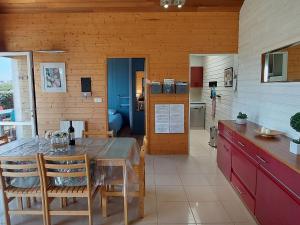 Semi-detached house with communal pool, Le Conquet