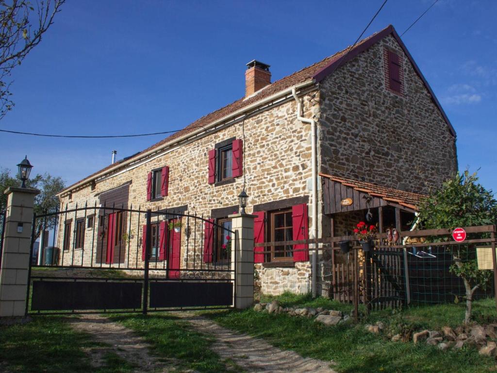 Maison de vacances Serene cottage in Saint-Maurice-près-Pionsat with pool  63330 Saint-Maurice-près-Pionsat