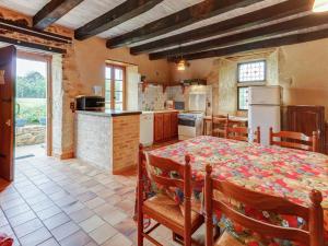 Serene Holiday Home in Besse with Swimming Pool