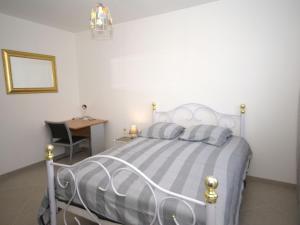 Serene Holiday Home in Pradons with Swimming Pool