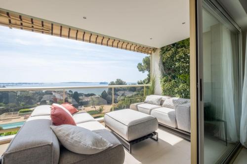  SERRENDY  3 pièces sur les hauteurs de Cannes dans domaine de standing !