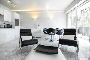 SERRENDY - CANNES 2-bedroom apartment right the famous Croisette!