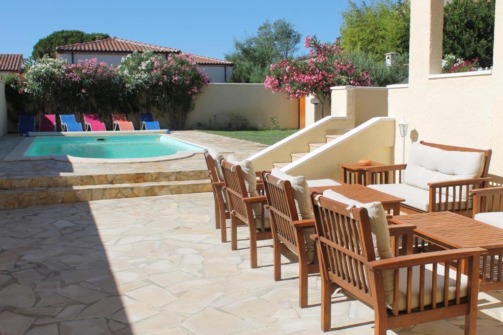 SERRENDY  RARE !  Superbe appartement avec vue sur la mer  06400 Cannes