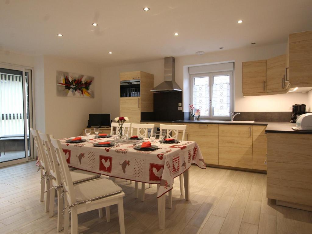 Simplistic Mobile Home in Saint Jean de Monts with Sauna 85160 Saint-Jean-de-Monts
