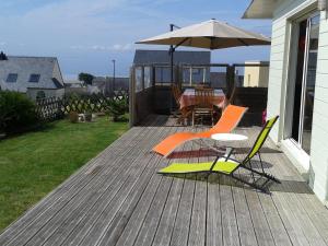 Single storey cottage with sea views, St Nic-Pentrez
