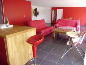 Single storey cottage with sea views, St Nic-Pentrez