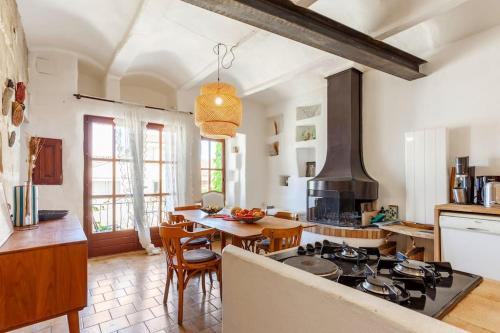 Slice of Castle in Aubais, very charming house