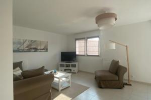 Small House With Garden In The Heart Of Pluneret