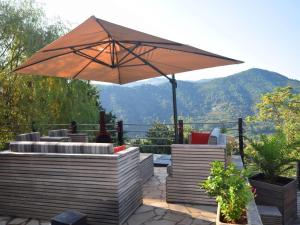 Maison de vacances Snug holiday home in Duni re Sur Eyrieux with swimming pool  7360 Saint-Fortunat-sur-Eyrieux Rhône-Alpes