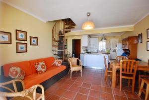 Sofia House - Baleal Island, Ocean view patio and bedroom