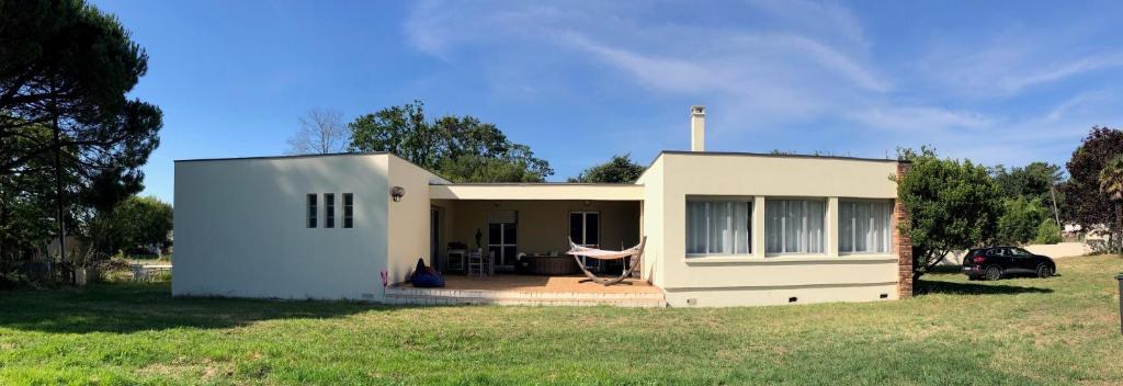 Maison de vacances Soulac, Quiet With Everything Good Around 415 Route de Soulac 33123 Le Verdon-sur-Mer