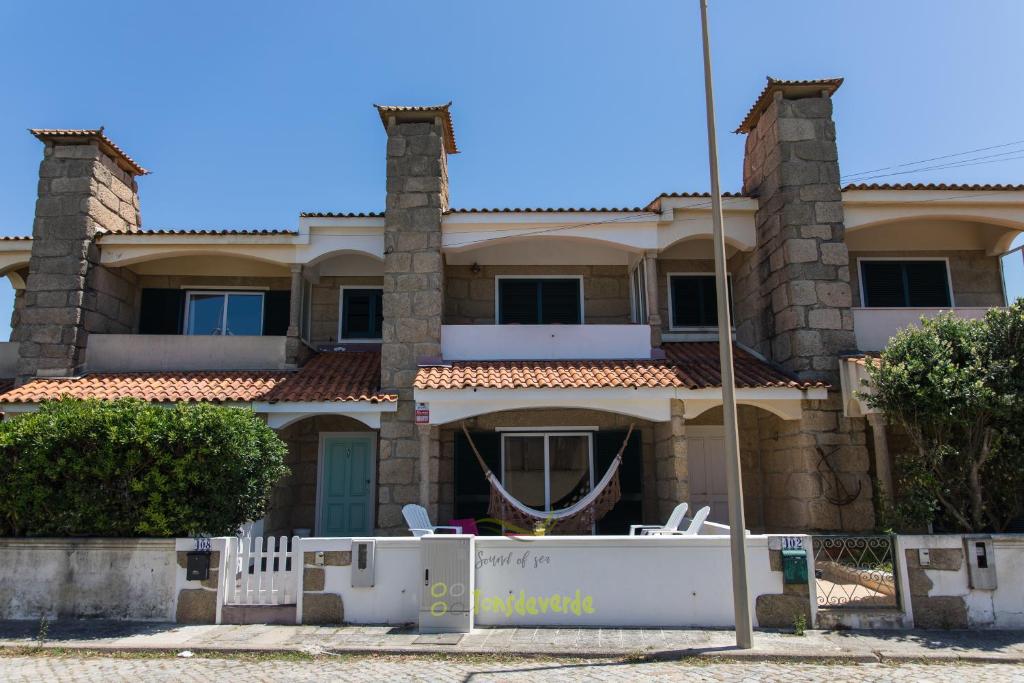 Maison de vacances Sound of Sea - by TonsdeVerde ... permita-se ficar Rua de Sagres 4485-512 Mindelo