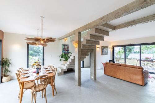 Spacieuse et agreable maison pour 15 personnes a Sarzeau