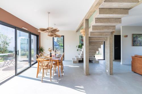 Spacieuse et agreable maison pour 15 personnes a Sarzeau