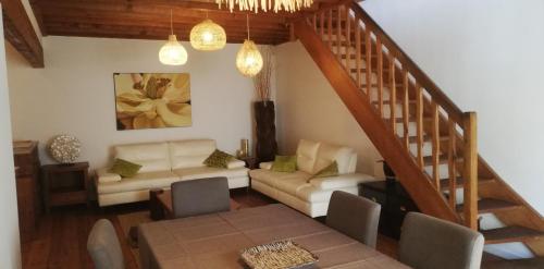 spacieuse maison 6 chambres a 50 m de la plage