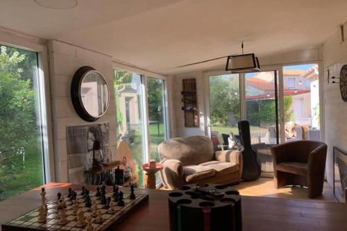 Spacieuse RESIDENCE avec JARDIN et JACUZZI