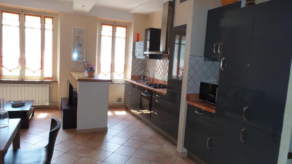 SPACIEUX ET CONFORTABLE MOBILHOME 40170 Saint-Julien-en-Born